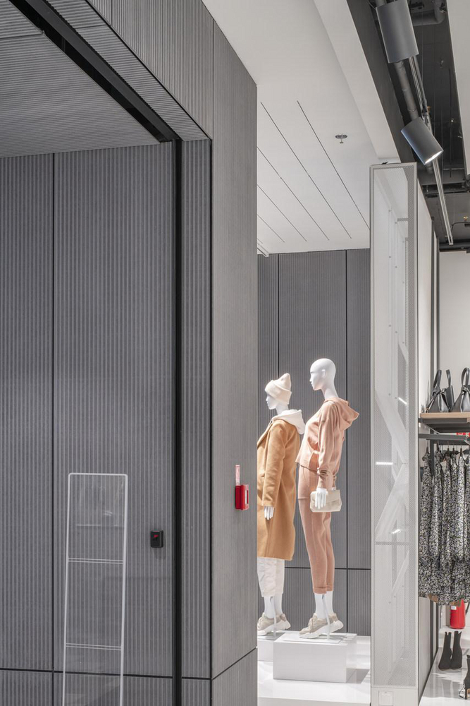 Salon Reserved, Atrium Reduta w Warszawie